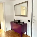Апартаменты Sandrix - Stylish And Exclusive In Tricolore *