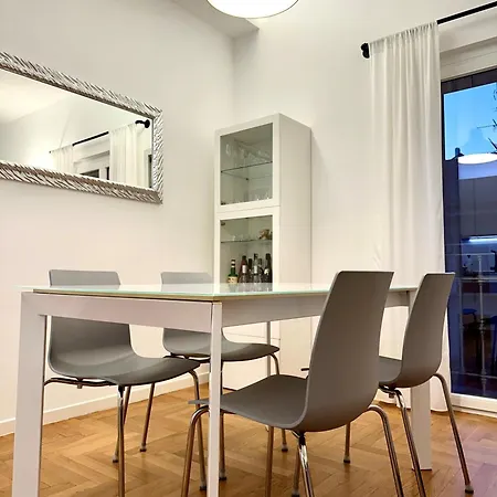 Sandrix - Stylish And Exclusive In Tricolore